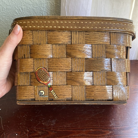 VTG Caro-Nan Wicker Basket Weave Box Purse Tennis Hand Painted Lid Handle Retro - Picture 6 of 14